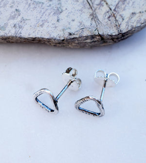 Triangle Post Stud Earrings. Fine Silver Jewelry. Minimalst Jewelry. 64193