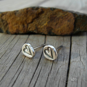 Rustic Heart Post Earrings. Pure Silver Post Stud Earrings. Minimalist Jewelry. 61493
